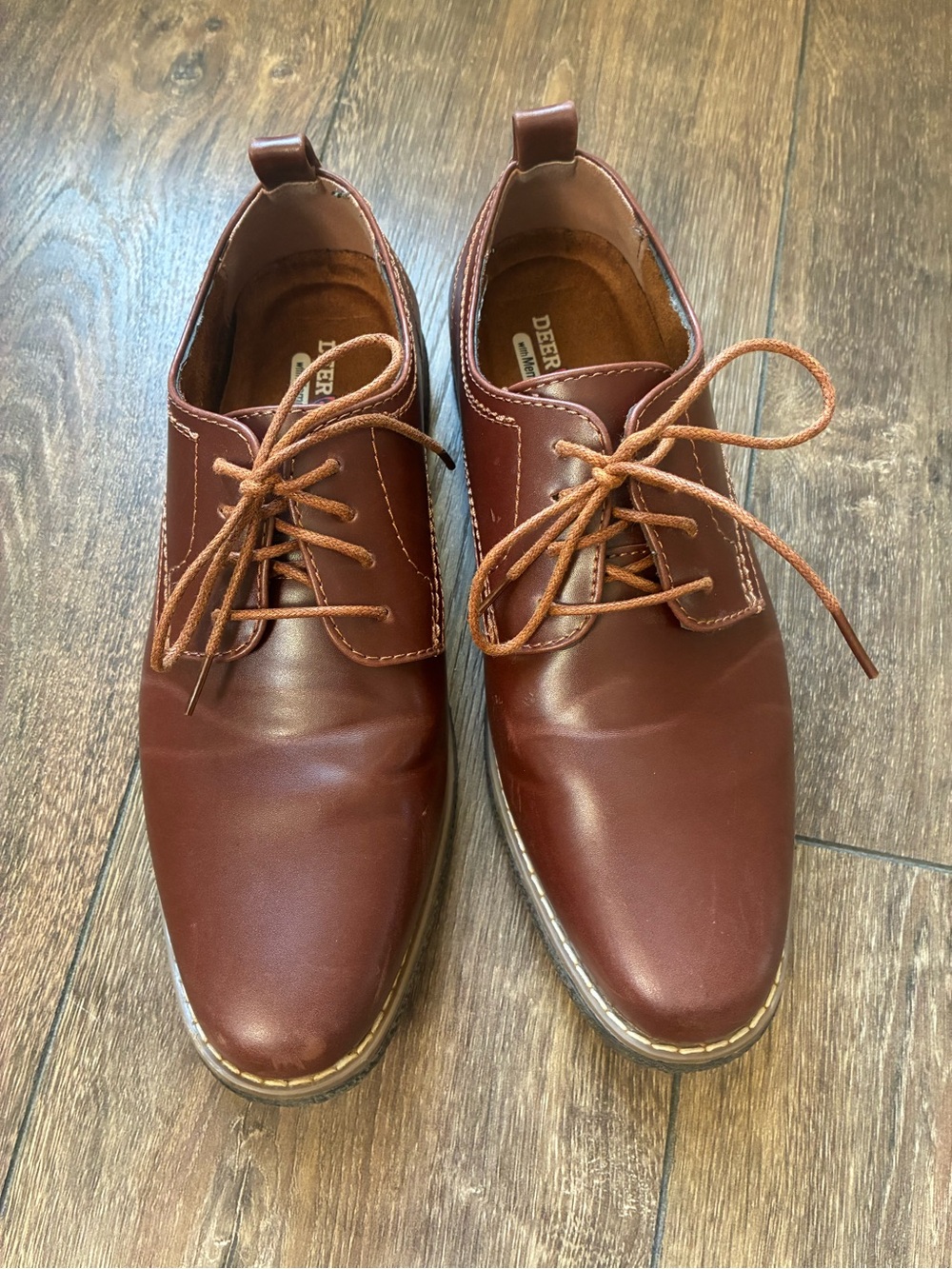 Deer Stags Men's Lace-Up Oxfords in Chestnut Brown size 6.5